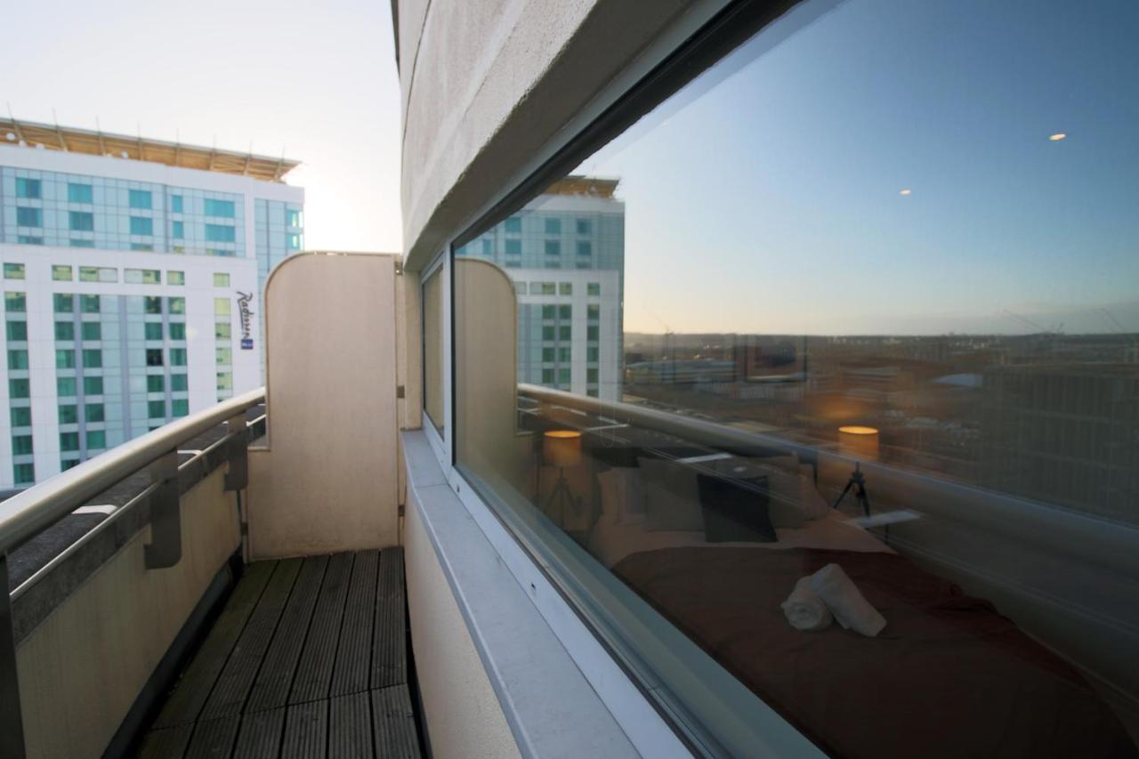 The Skyline - Luxury City Centre Flat With Designated Parking Cardiff Exteriér fotografie