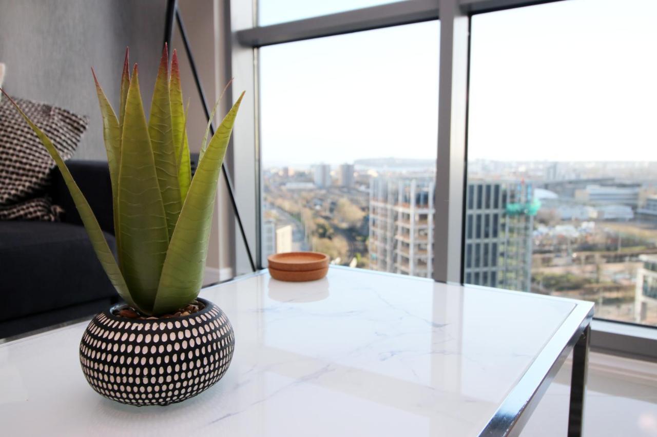 The Skyline - Luxury City Centre Flat With Designated Parking Cardiff Exteriér fotografie